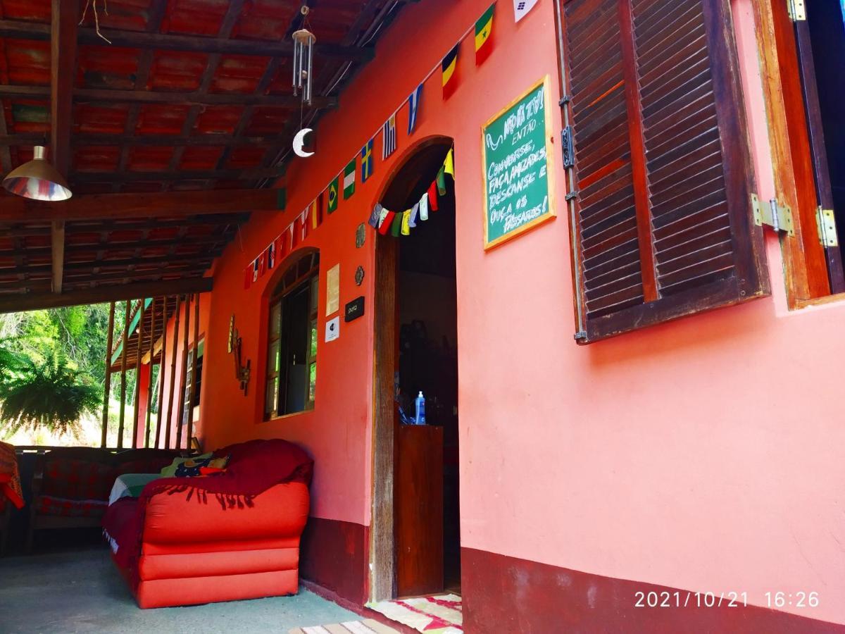 O Brejo Encantado Hospedagem E Hostel Embu Eksteriør billede