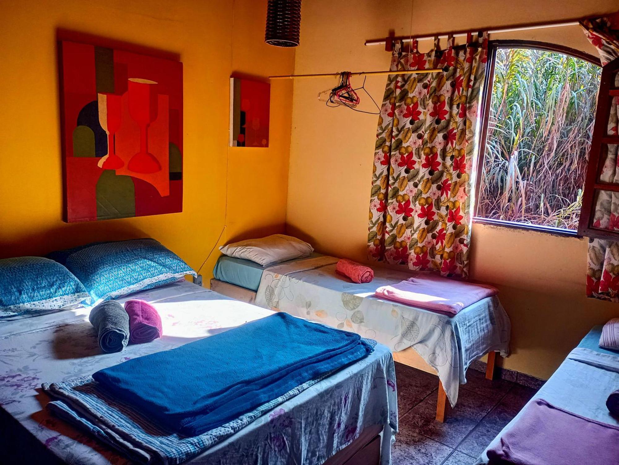 O Brejo Encantado Hospedagem E Hostel Embu Eksteriør billede