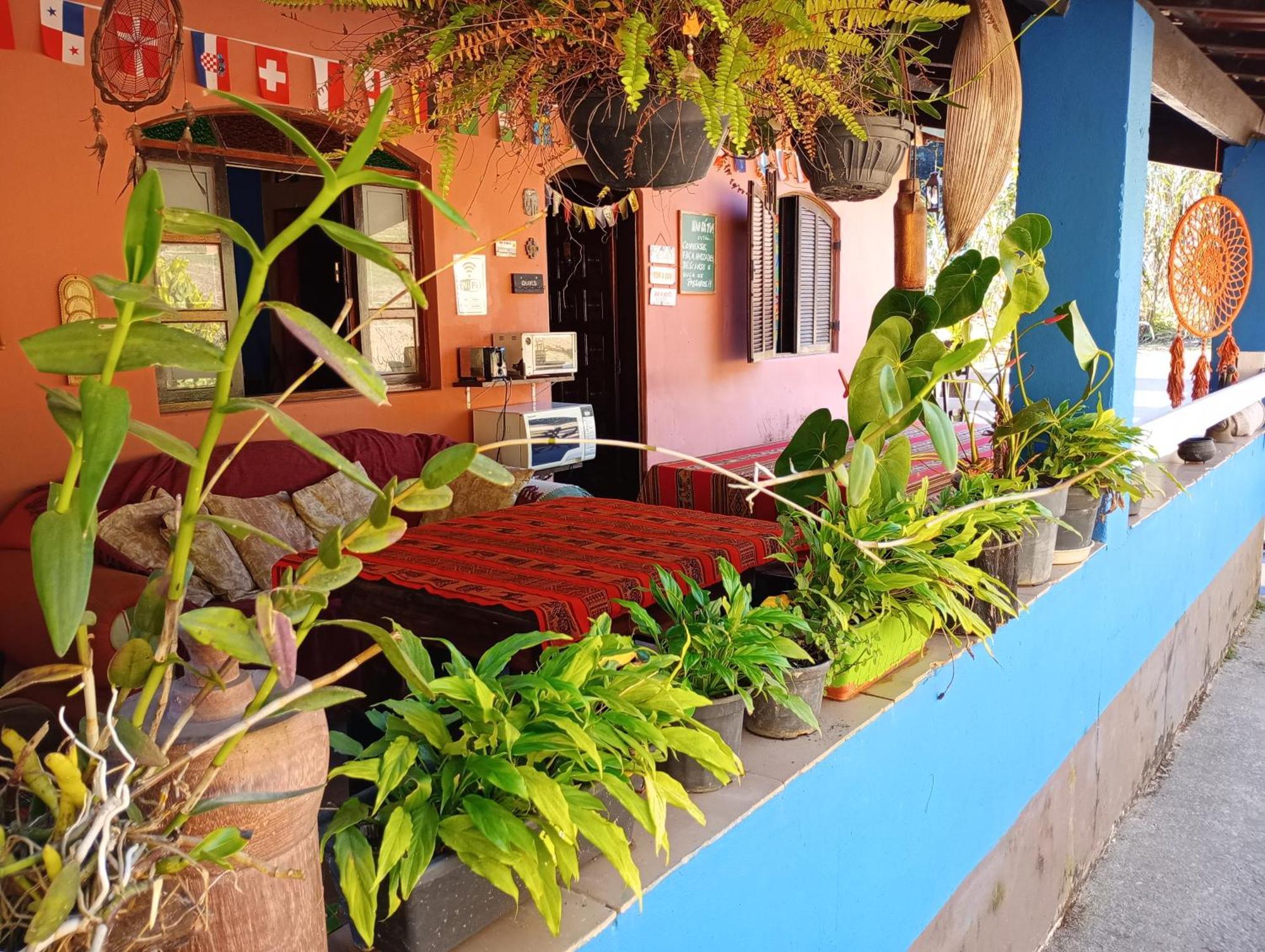 O Brejo Encantado Hospedagem E Hostel Embu Eksteriør billede