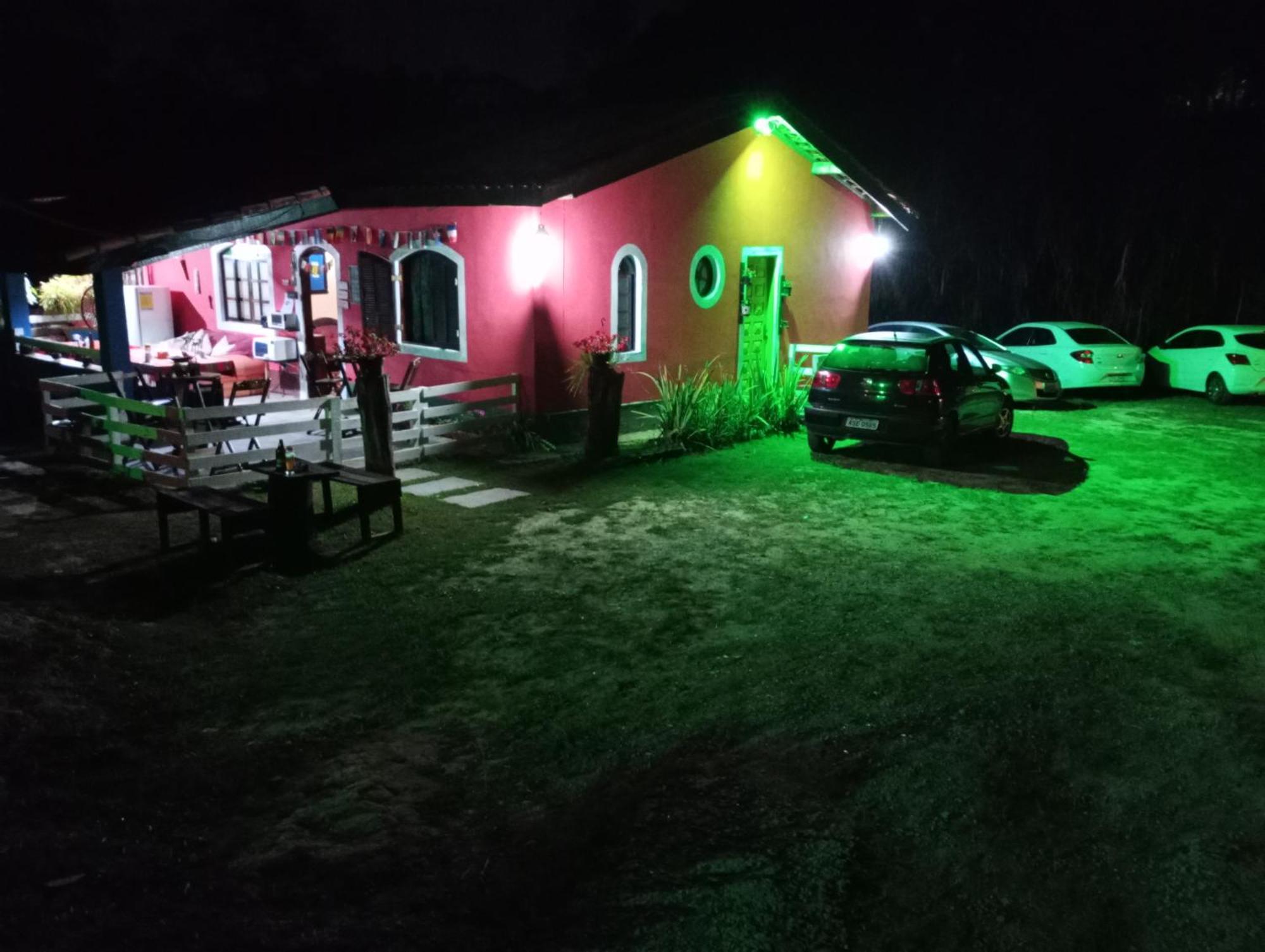 O Brejo Encantado Hospedagem E Hostel Embu Eksteriør billede