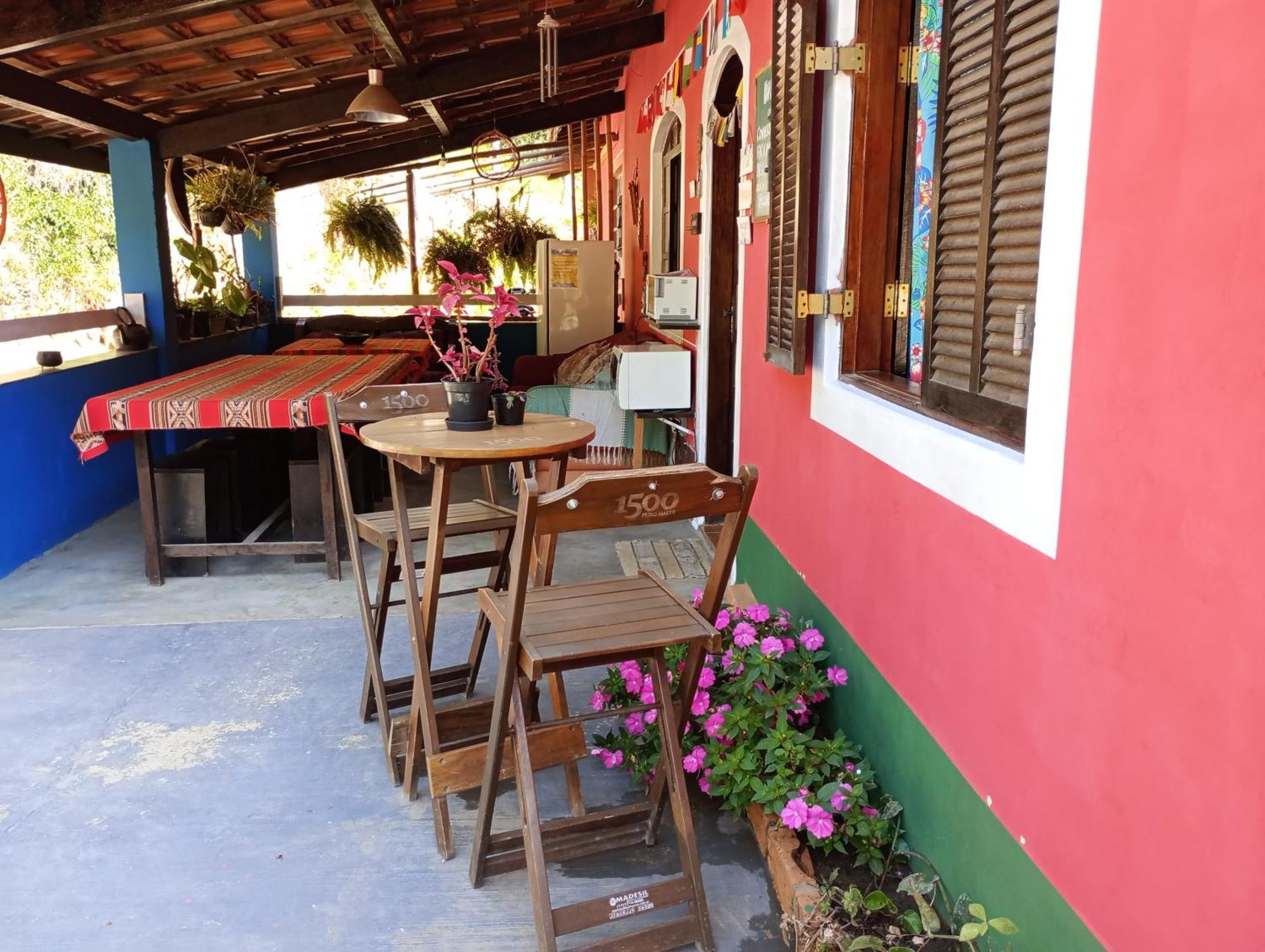 O Brejo Encantado Hospedagem E Hostel Embu Eksteriør billede